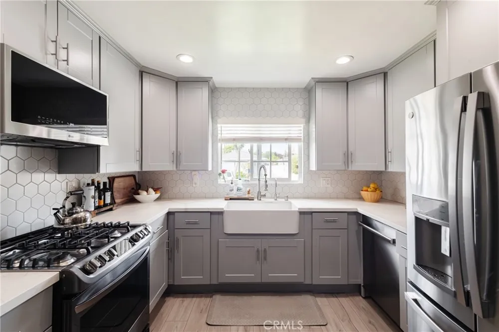 4922 W 137th Street Hawthorne, CA 90250
