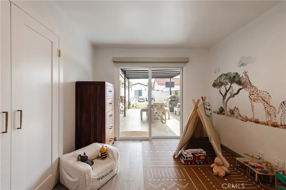 4922 W 137th Street Hawthorne, CA 90250