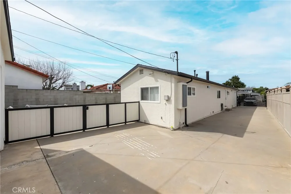 4922 W 137th Street Hawthorne, CA 90250