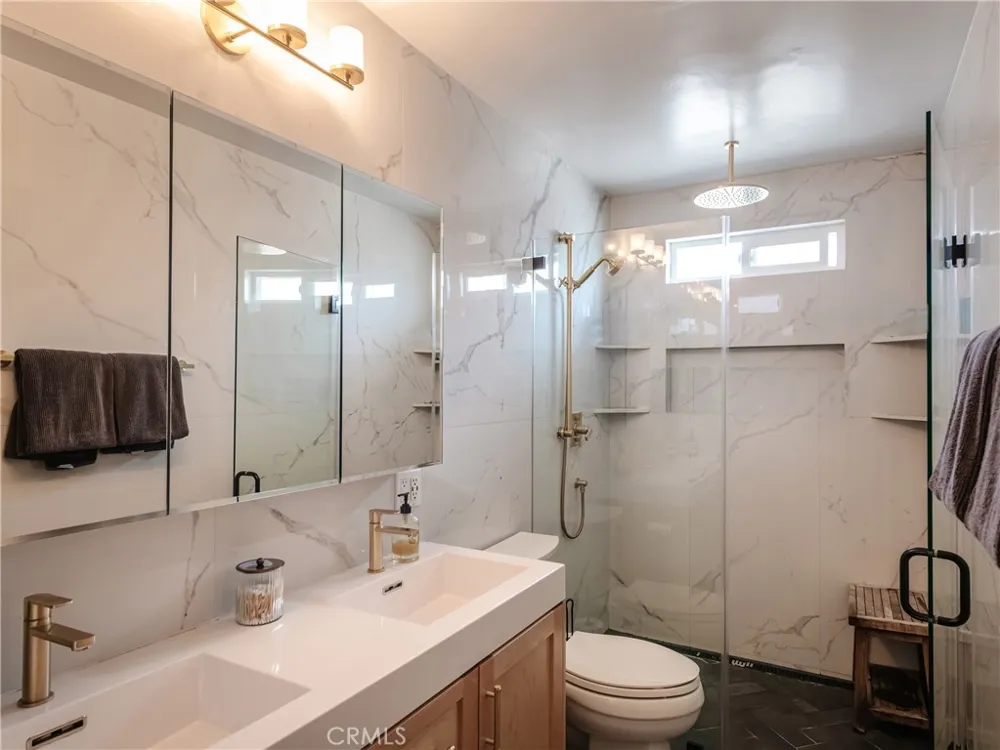 4922 W 137th Street Hawthorne, CA 90250