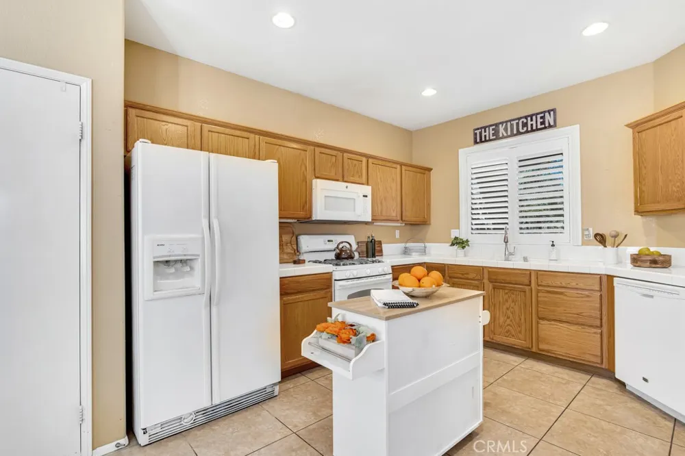 13232 Mira Mar Drive Sylmar, CA 91342