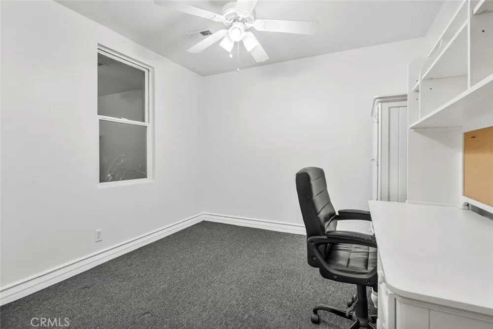 6501 Ambergrove Bakersfield, CA 93313
