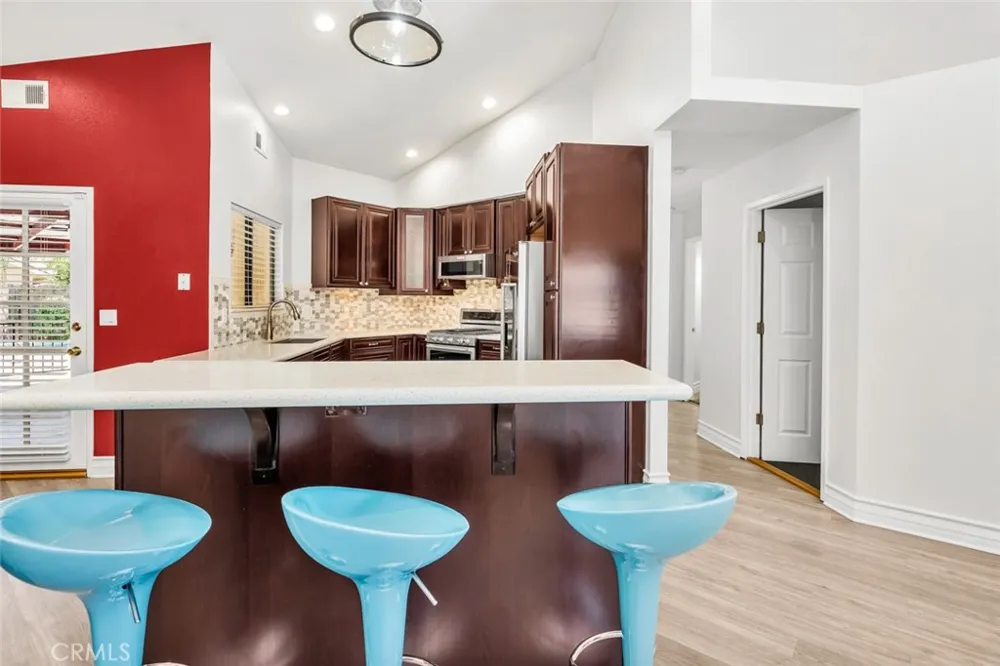 6501 Ambergrove Bakersfield, CA 93313