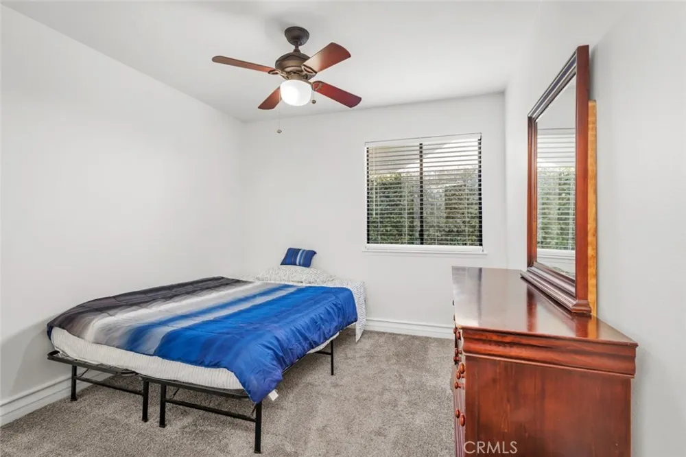 6501 Ambergrove Bakersfield, CA 93313