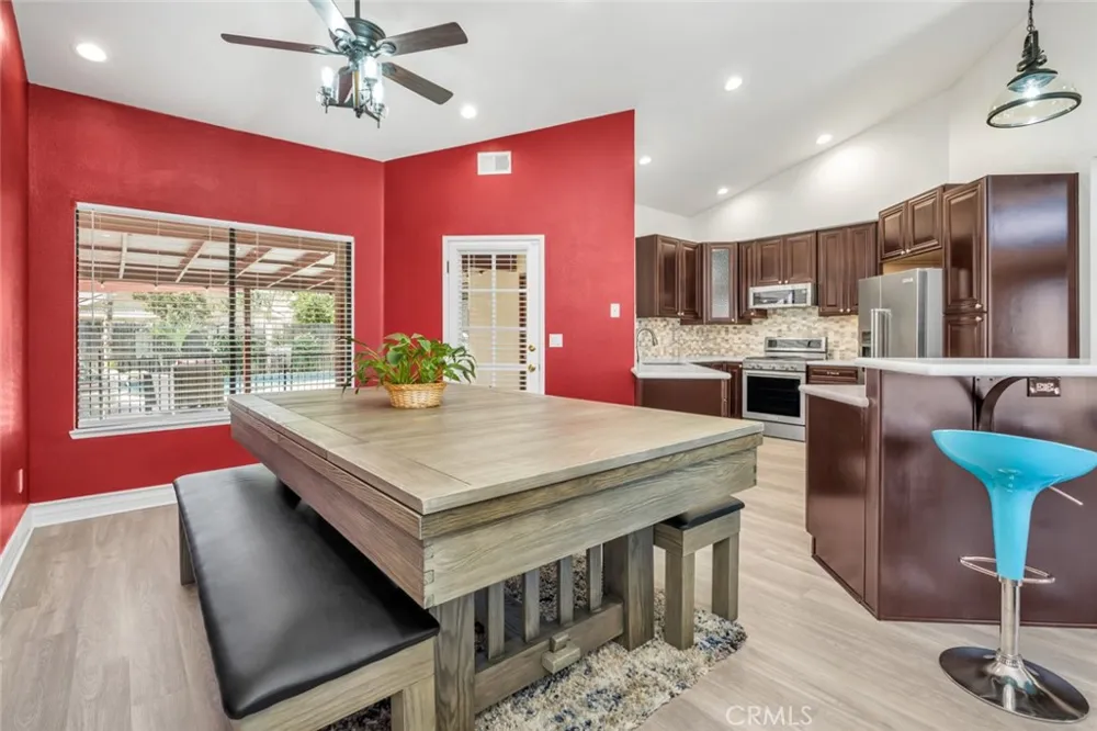 6501 Ambergrove Bakersfield, CA 93313
