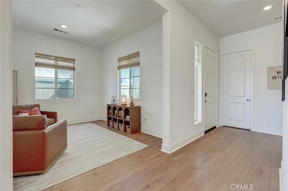 29455 Corte Halcon Valencia, CA 91354