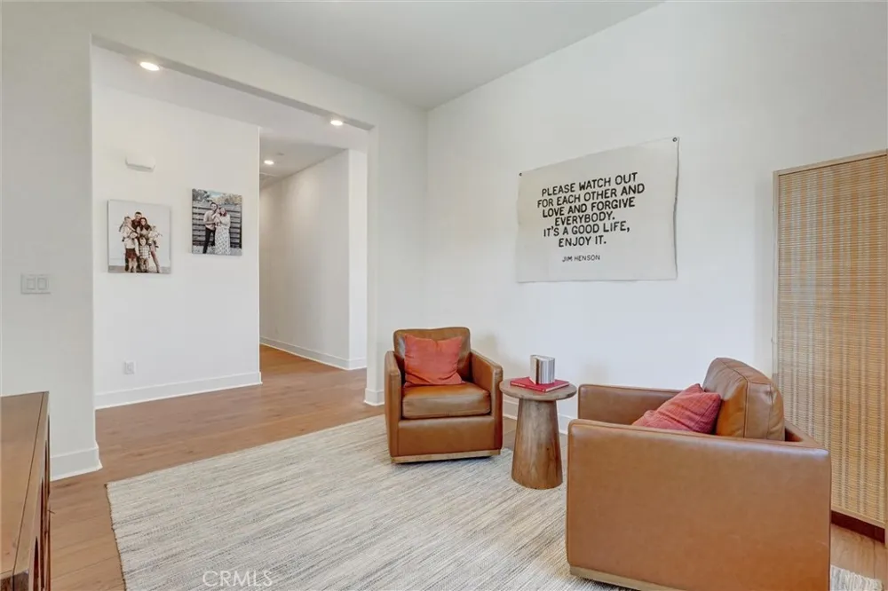 29455 Corte Halcon Valencia, CA 91354
