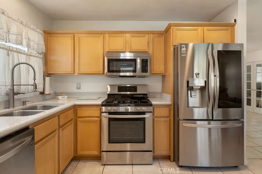 8671 La Vine Rancho Cucamonga, CA 91701