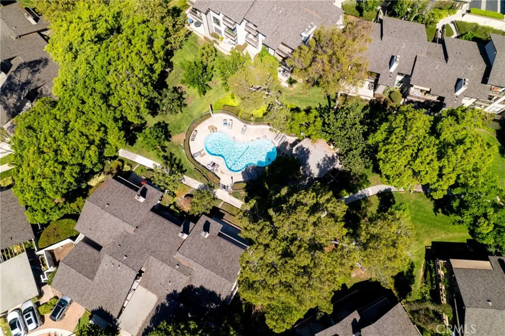 27 Palos #63 Irvine, CA 92612