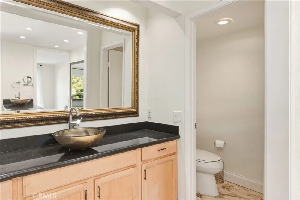 27 Palos #63 Irvine, CA 92612