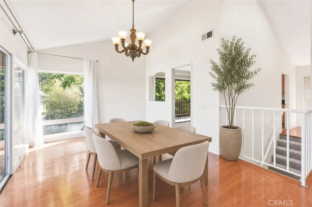 27 Palos #63 Irvine, CA 92612