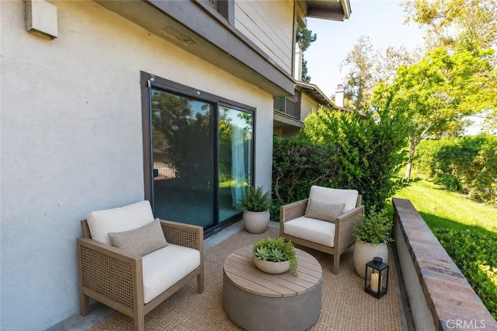 27 Palos #63 Irvine, CA 92612