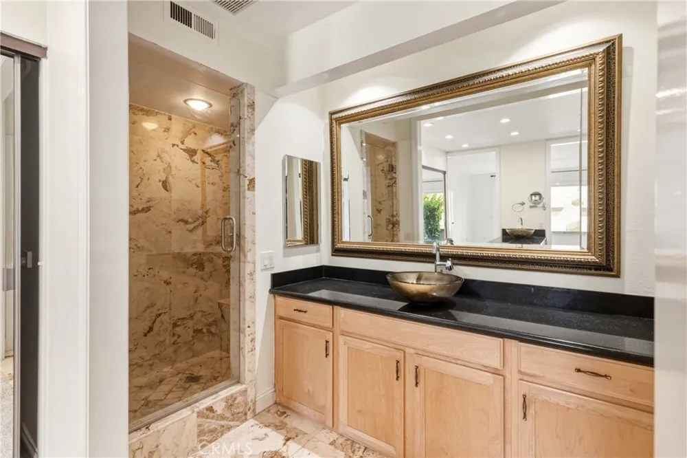 27 Palos #63 Irvine, CA 92612