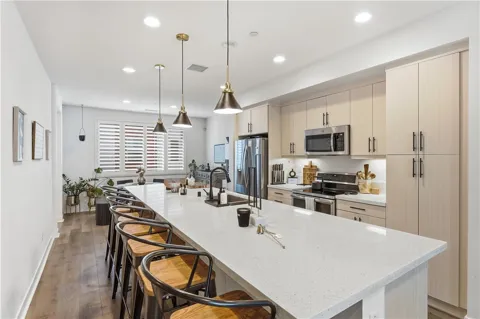 9942 Artesia Boulevard #708