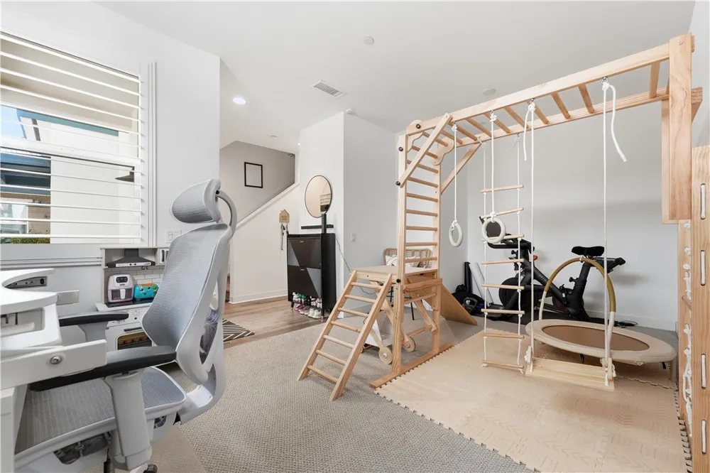 9942 Artesia Boulevard #708 Bellflower, CA 90706