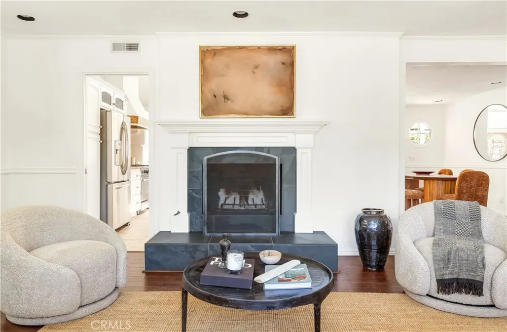 1644 Aliso Avenue Costa Mesa, CA 92627