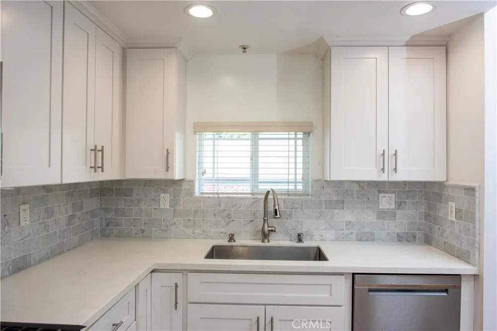 815 S Harvard Boulevard #201 Los Angeles, CA 90005