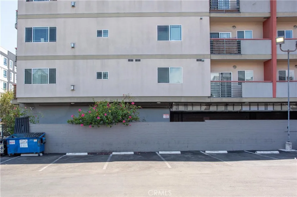 815 S Harvard Boulevard #201 Los Angeles, CA 90005