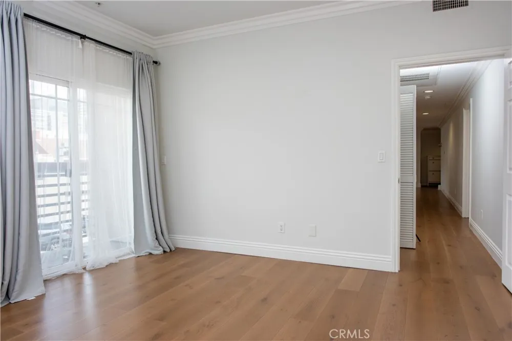 815 S Harvard Boulevard #201 Los Angeles, CA 90005