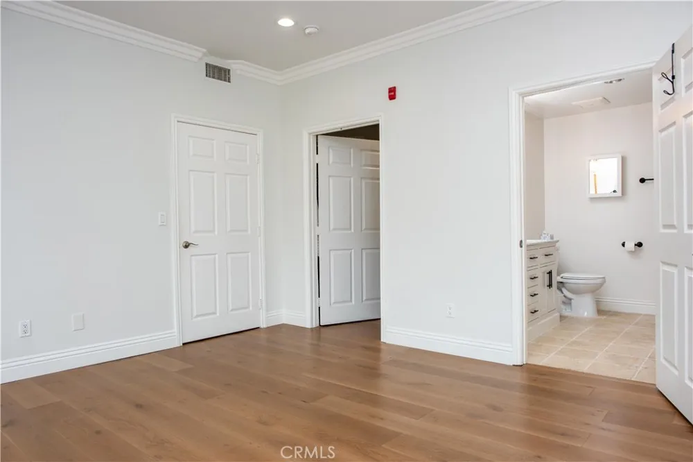815 S Harvard Boulevard #201 Los Angeles, CA 90005