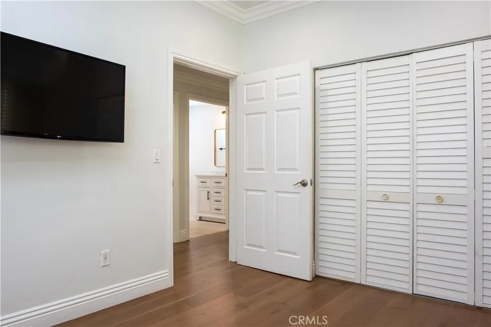 815 S Harvard Boulevard #201 Los Angeles, CA 90005