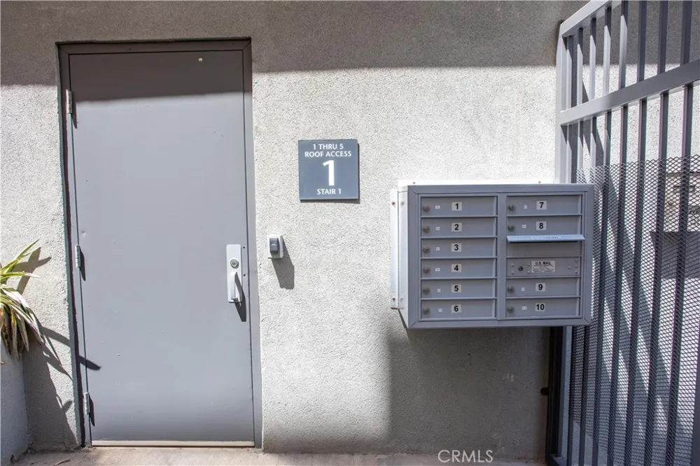 815 S Harvard Boulevard #201 Los Angeles, CA 90005