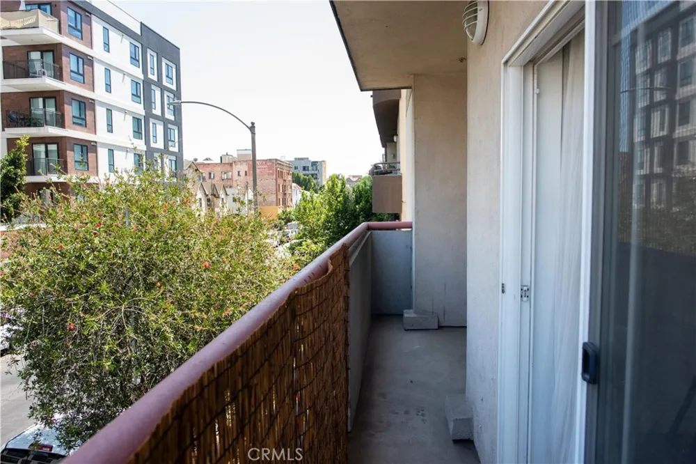 815 S Harvard Boulevard #201 Los Angeles, CA 90005