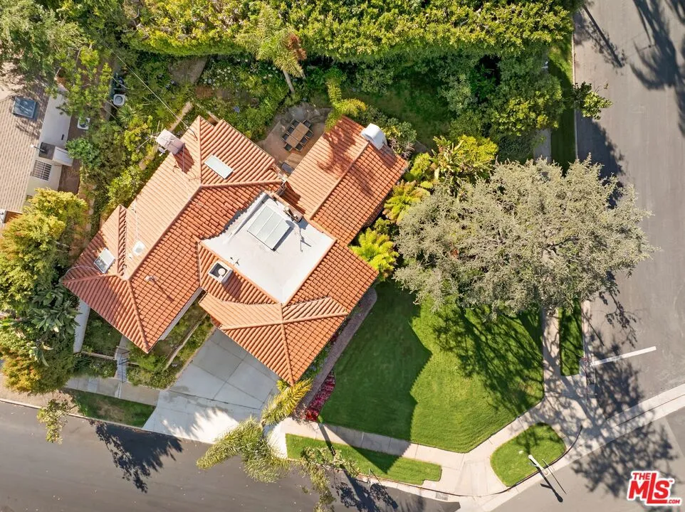 1717 Comstock Avenue Los Angeles, CA 90024
