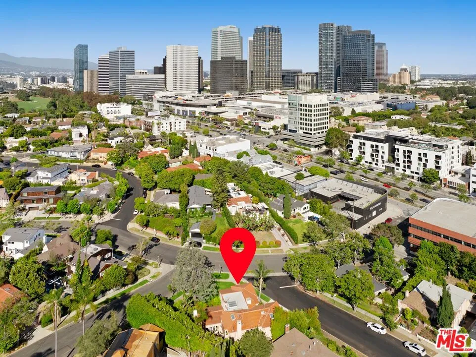 1717 Comstock Avenue Los Angeles, CA 90024