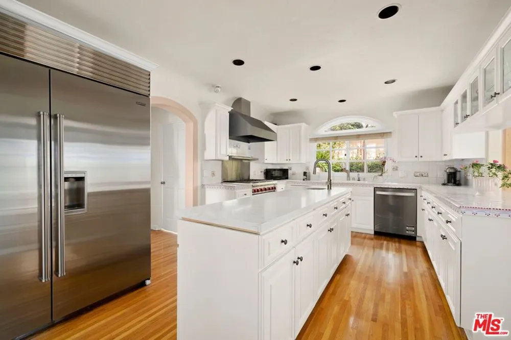1717 Comstock Avenue Los Angeles, CA 90024