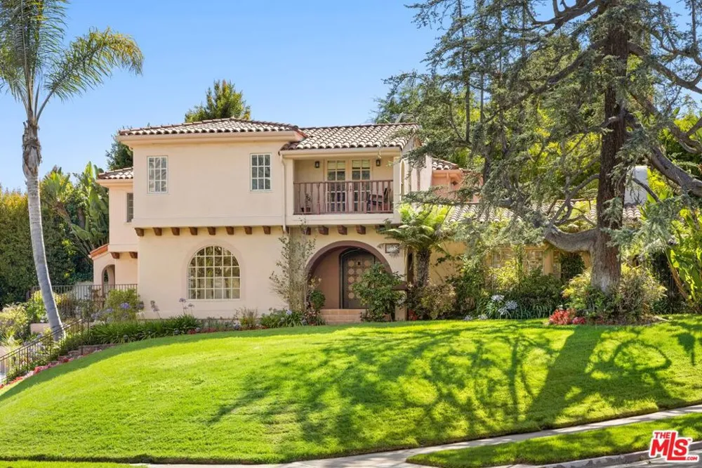 1717 Comstock Avenue Los Angeles, CA 90024