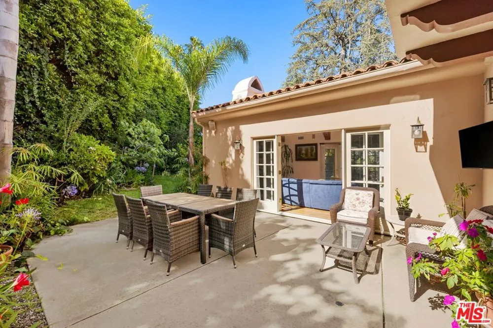 1717 Comstock Avenue Los Angeles, CA 90024