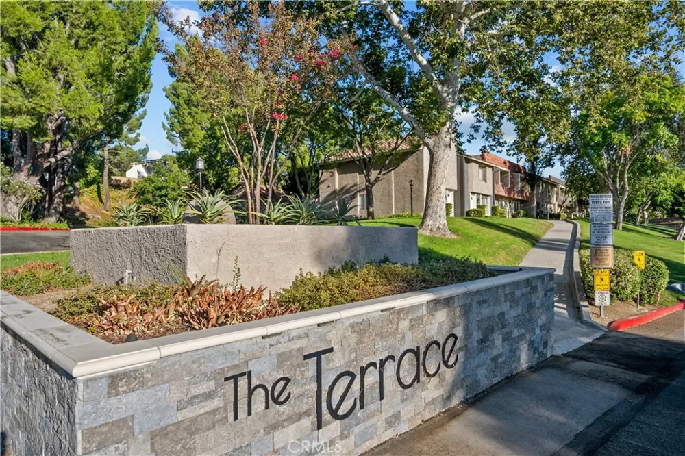 26914 Via Terraza Saugus, CA 91350