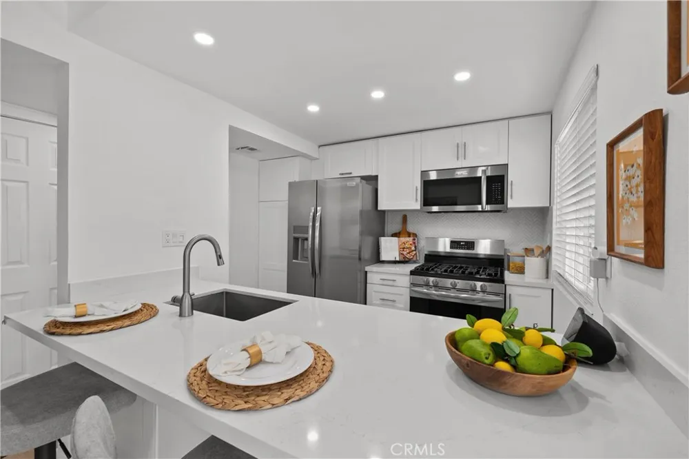 26914 Via Terraza Saugus, CA 91350