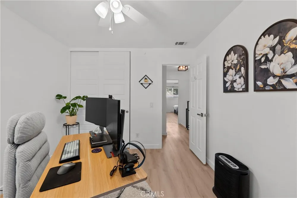 26914 Via Terraza Saugus, CA 91350