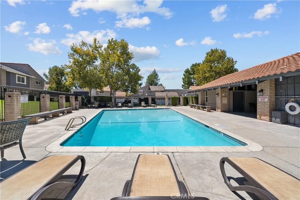 26914 Via Terraza Saugus, CA 91350