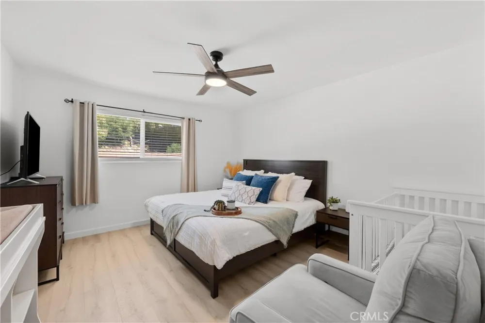26914 Via Terraza Saugus, CA 91350