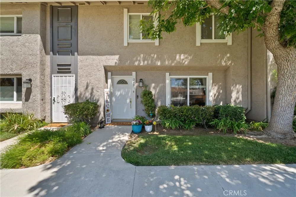 26914 Via Terraza Saugus, CA 91350