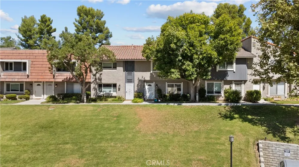26914 Via Terraza Saugus, CA 91350
