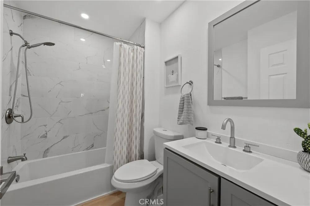 26914 Via Terraza Saugus, CA 91350