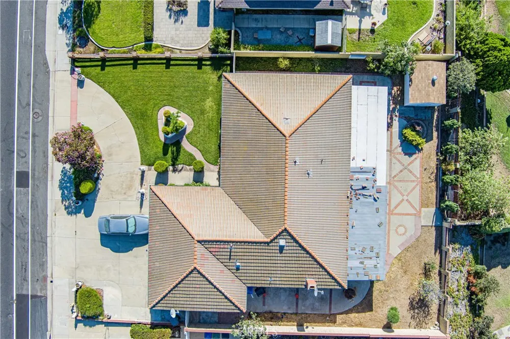 2134 Baseline Road La Verne, CA 91750