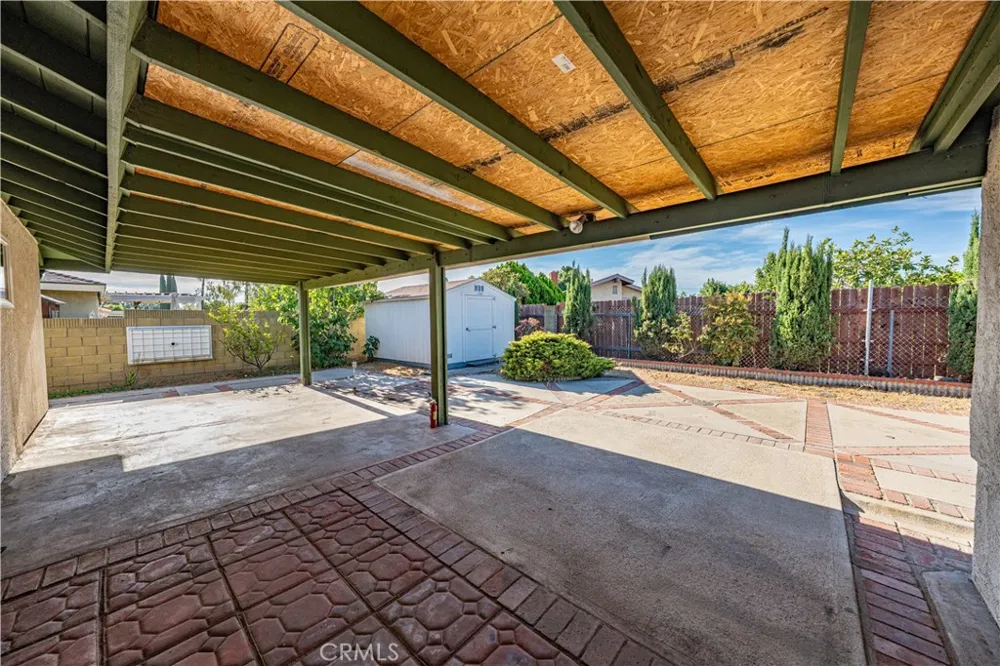 2134 Baseline Road La Verne, CA 91750