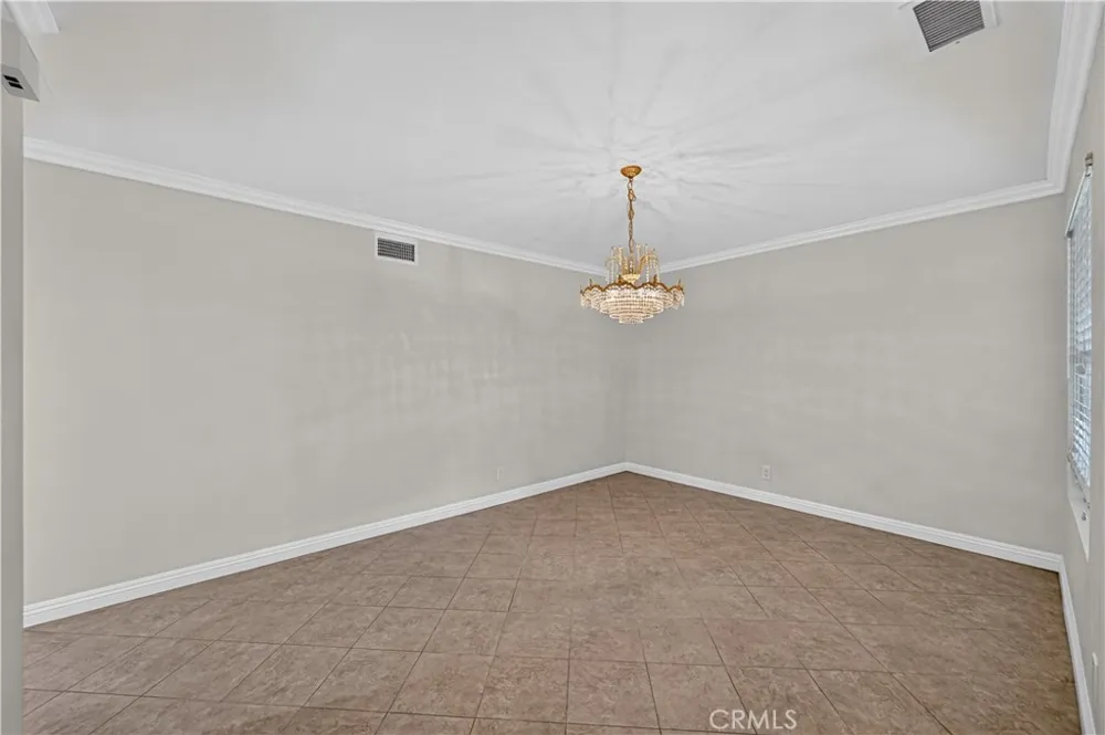 2134 Baseline Road La Verne, CA 91750