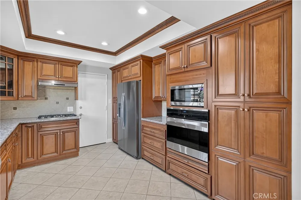 2134 Baseline Road La Verne, CA 91750