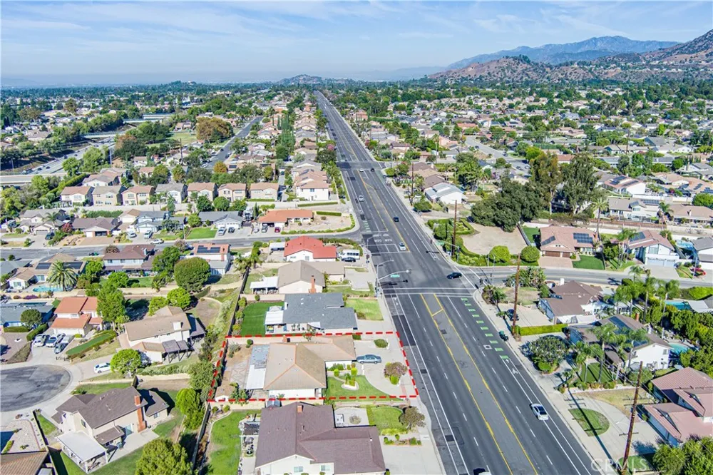 2134 Baseline Road La Verne, CA 91750