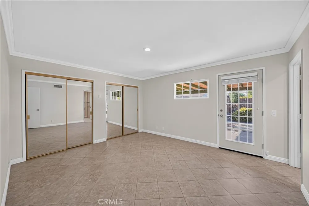 2134 Baseline Road La Verne, CA 91750