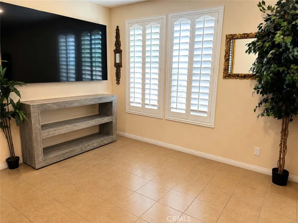 266 Carrizo Creek Road Camarillo, CA 93010