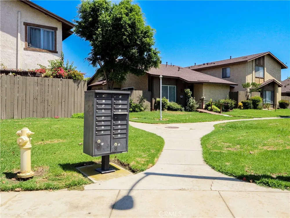 4542 Yosemite Drive Montclair, CA 91763