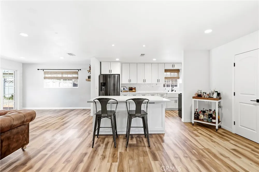 1566 W Crone Anaheim, CA 92802