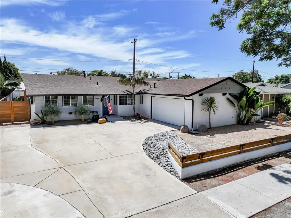 1566 W Crone Anaheim, CA 92802